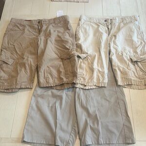 Levi's Tan Relaxed Fit Shorts Lightweight Cotton! New with no tags!